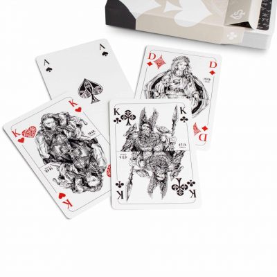 Wikinger Romme Spielkarten Leinen – handgezeichnet, Box liegend mit Karten
